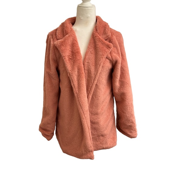 Jackets & Blazers - Pink faux fur soft coat
